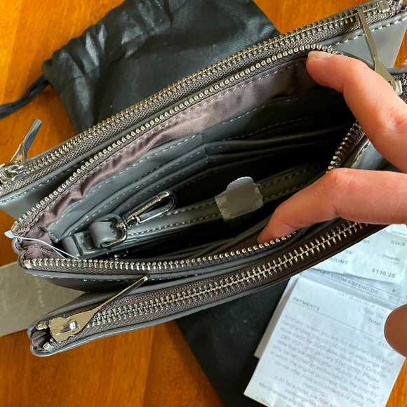 Matt & Nat - Triplet Vegan Crossbody Bag - Loom in Essence. - Picture 2 of 2